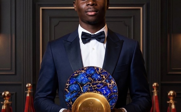 Ballon d’Or 2026 : Bukayo Saka remporte le prix Socrates pour son engagement caritatif