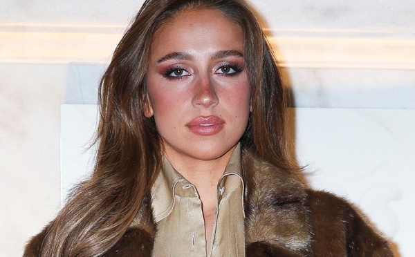 Brunette Teak : la coloration brune aux reflets miel qui promet d’illuminer l’hiver 2026