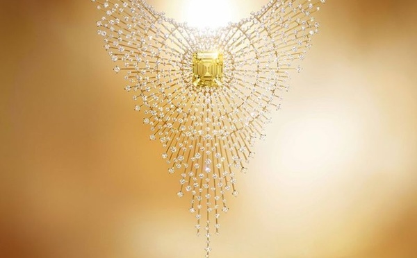 FRED fait rayonner son légendaire diamant Soleil d’Or à Séoul