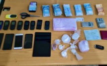 La police interpelle 5 trafiquants de drogue 