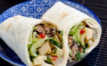 Wrap aux boulettes asiatiques et concombre