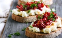 Toast ricotta et tomates séchées, spécial apéritif