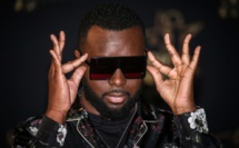 On sait enfin pourquoi Maître Gims refuse d'enlever ses lunettes
