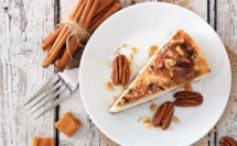 Cheesecake au caramel, cannelle et noix
