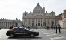 Incroyable : Des gendarmes déguisés en prêtres pour arrêter des escrocs en Italie