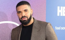 Drake s'offre un stade entier pour un rendez-vous, et se fait surprendre par un drone 