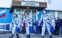 L'équipe russe qui a tourné le  premier film dans l'espace est de retour sur terre