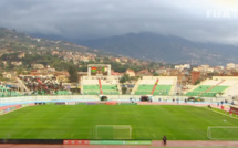  Algérie-Burkina Faso : Le stade Mustapha Tchaker a des airs de champ de patates