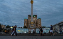 L'UE et les 27 maintiennent leur personnel diplomatique en Ukraine