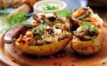 Des pommes de terre farcies aux champignons