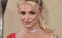Britney spears est en train d'écrire ses mémoires