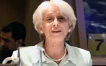 Un livre de Aicha Belarbi , 'MÈRE OU MARÂTRE', les enjeux migratoires en méditerranée