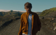 Louis Tomlinson tease son nouvel album avec le titre Bigger Than Me