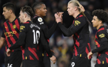 Angleterre : Manchester City garde le contact avec Arsenal