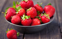 Les fraises sont pleines de pesticides : voici comment mieux les nettoyer