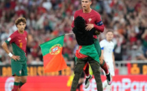 Un supporter de Ronaldo fait preuve d'un enthousiasme inhabituel et insolite