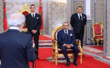 Wali de Bank Al-Maghrib remet à SM le Roi Mohammed VI le rapport annuel de la Banque Centrale