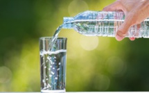 Est-il possible de boire trop d'eau au point de mettre notre santé en danger ?