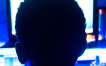 Lumière Bleue : Un Accélérateur insoupçonné du vieillissement