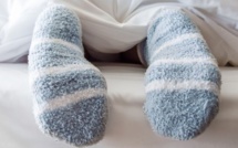 Est-ce une bonne idée de dormir avec les chaussettes ? 		