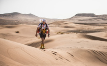 À 75 ans, un britannique se prépare à prendre part au Marathon des Sables au Maroc