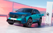 ​Peugeot E-5008 : L'électrique monte en gamme avec 7 places et un design futuriste ! (VIDEO)