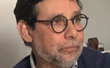 La moralisation de la vie publique et le rôle central des partis politiques