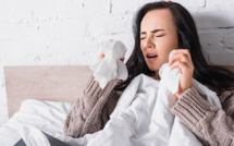 Voici ce qui se passe quand vous retenez un éternuement