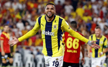 Fenerbahçe face à une offre saoudienne : l’avenir de Youssef En-Nesyri en suspens