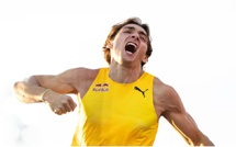 Le prodige suédois Armand Duplantis améliore une 12e fois son record du monde du saut à la perche en franchissant 6,28 m à Stockholm