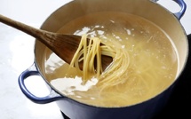 Fini le cauchemar des pâtes collées : les secrets d’une cuisson parfaite
