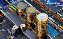 Dévaluation du dirham : Quand freelancing, e-commerce et tourisme deviennent les boucliers du Maroc