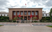 Le pays des jeunes colères et des institutions patientes..