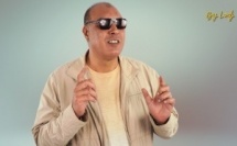 Les fossiles s’accrochent, SM Le Roi appuie sur “Reset“