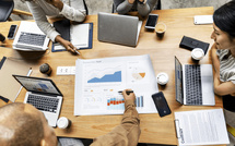 Étude : les professionnels qui utilisent l’IA sont plus souvent promus