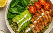 Bowl chaud de poulet au citron &amp; quinoa vert