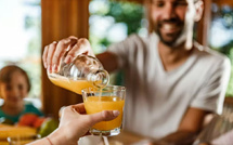 Jus d’orange : bienfaits et précautions pour en profiter pleinement