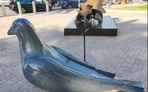 Paloma, une sculpture monumentale rejoint le parvis du MMVI et fait vibrer l’art dans la ville
