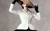 La veste Bar de Dior : l’icône qui a révolutionné la mode féminine