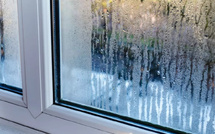 Fenêtres embuées ? Ce duo magique maison va les garder claires !