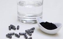 Charbon végétal : un remède naturel contre les ballonnements ?