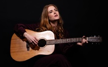 "Traversées" : le voyage musical intime d’Amina Bensouda au Studio des arts vivants