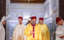 SM le Roi, Amir Al-Mouminine, préside  une veillée religieuse en commémoration de Laylat Al-Qadr 