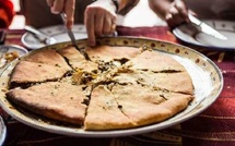 ​La medfouna, ce trésor marocain que certains appellent la “pizza du désert”