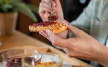 Nutrition : cette “confiture” qui ne fait pas grimper la glycémie intrigue les experts.