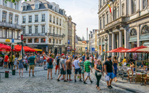 Regroupement familial en Belgique : des conditions financières plus strictes pour les familles marocaines