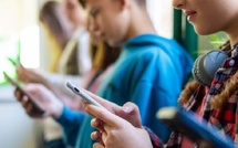 L’Union européenne veut limiter l’accès des enfants aux réseaux sociaux