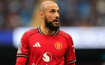 Rio Ferdinand pousse Mazraoui vers le onze de Manchester United