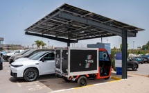 ​Mobilité verte : à Bouskoura, Stellantis teste une station solaire autonome pensée au Maroc