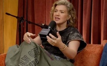 Kelly Clarkson aime l’IA… mais refuse de la voir rivaliser avec les artistes humains
